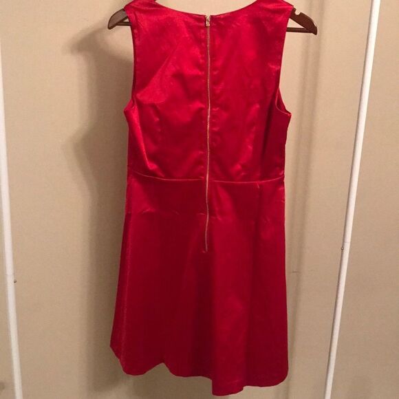 NWT - Paris Sunday Beautiful True Red Dress - MED - Picture 6 of 7